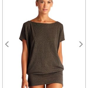 Vitamin A swim coverup tunic t-back NWT